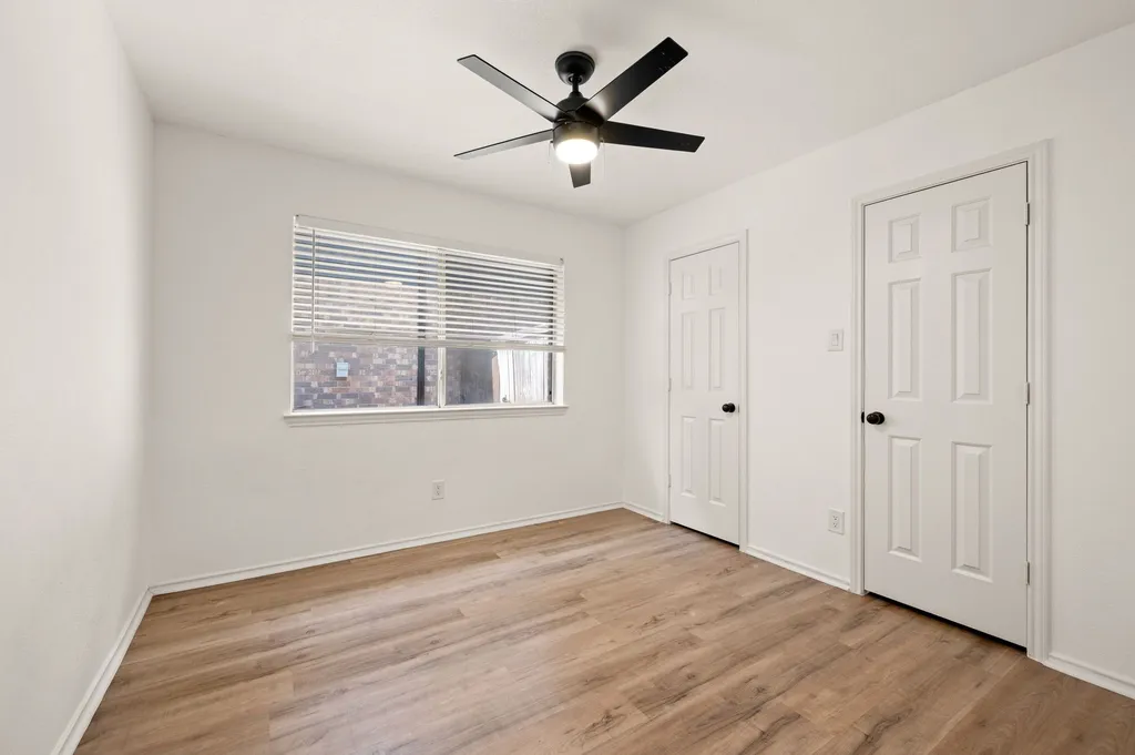 1208 Hanover Drive Euless TX 76040