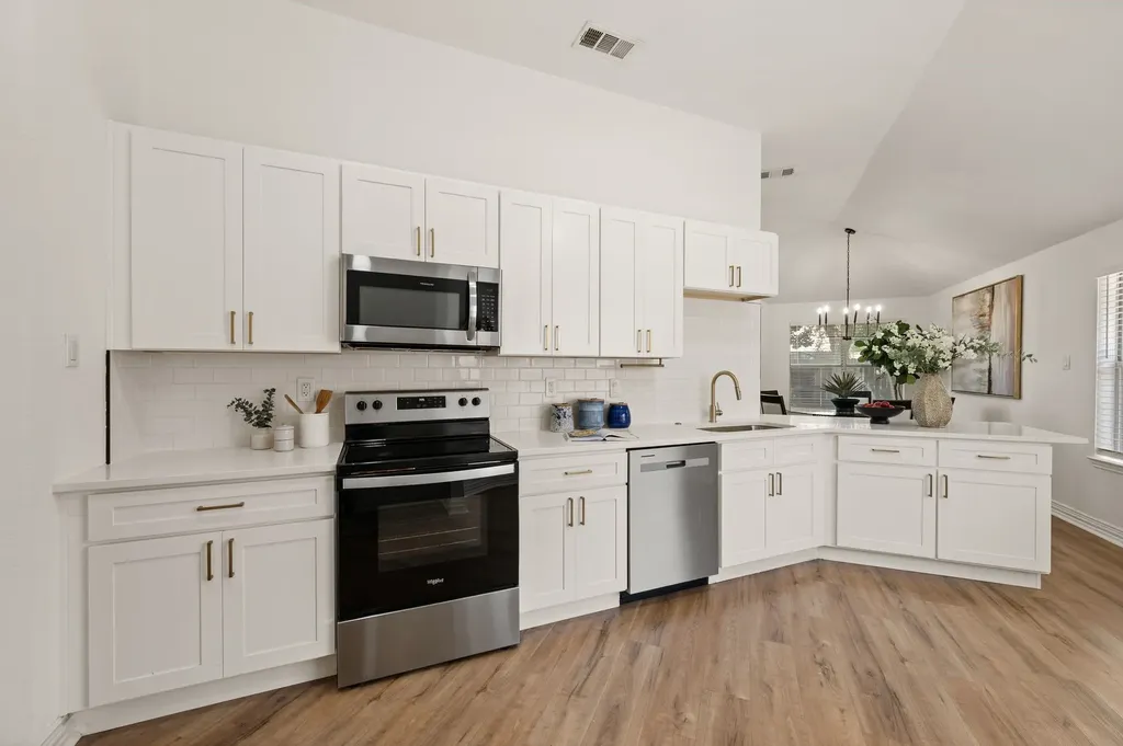 1208 Hanover Drive Euless TX 76040