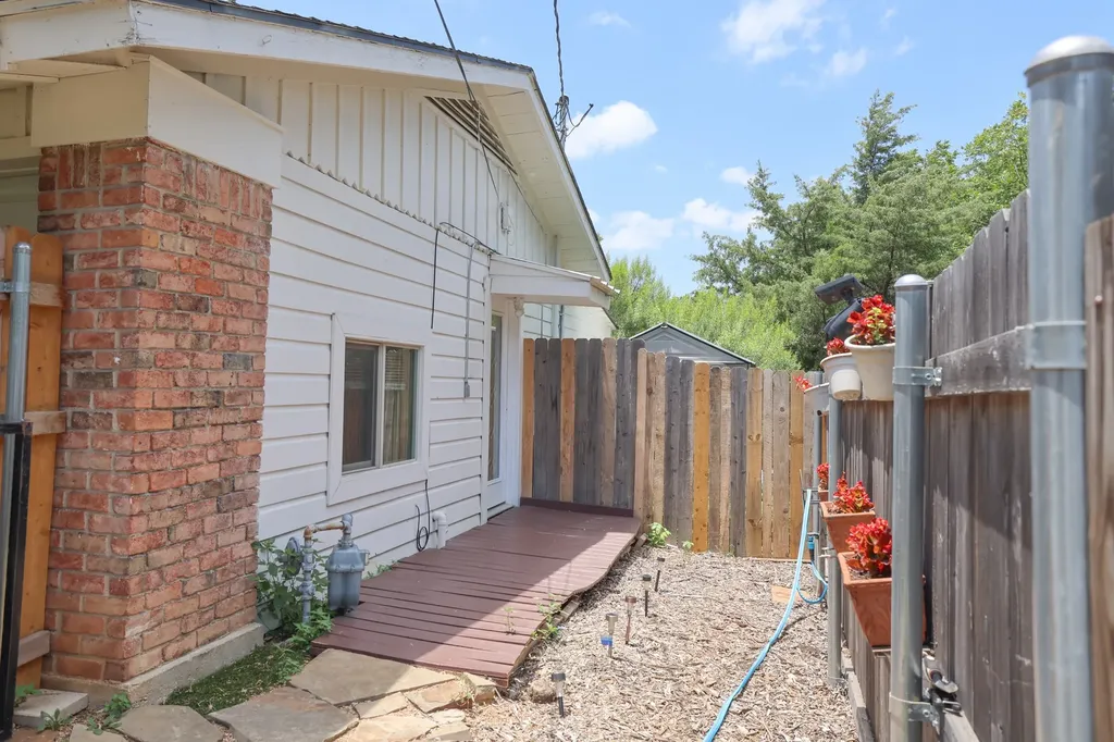 3808 S Timberline Drive Fort Worth TX 76119
