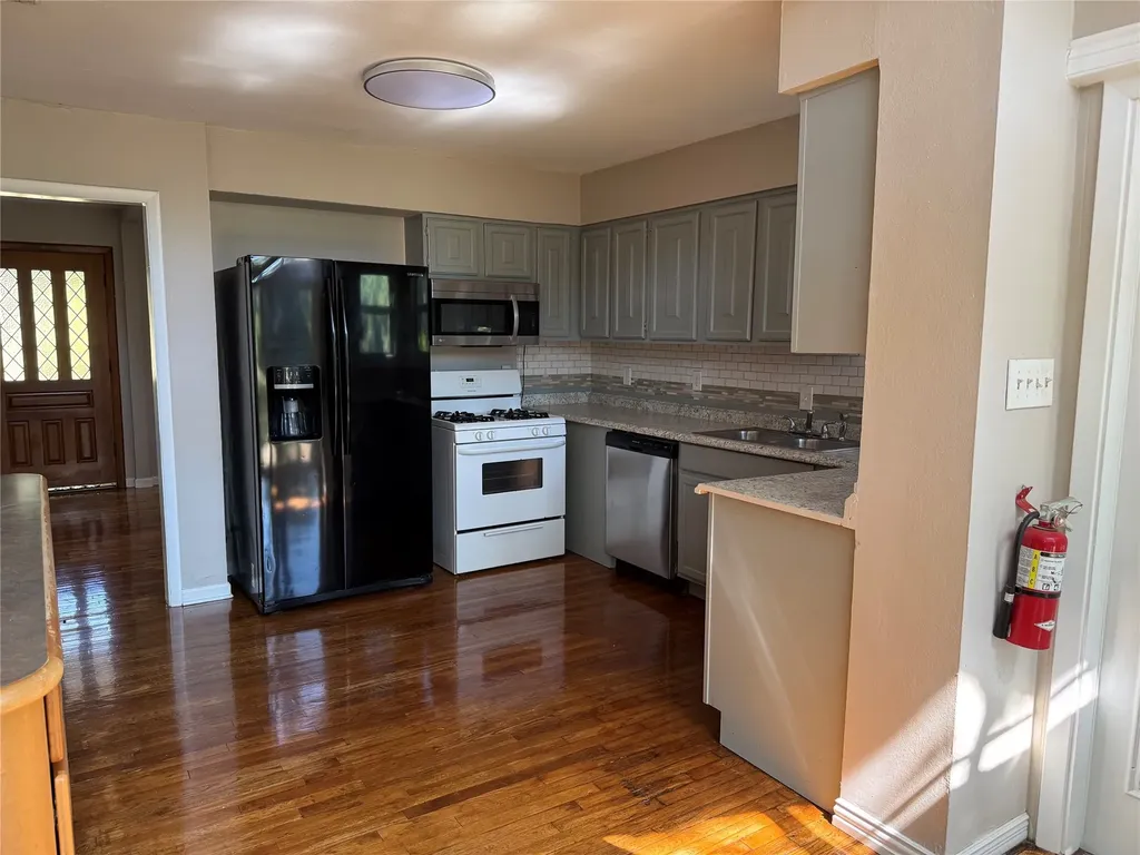 1401 S Oak Street Arlington TX 76010