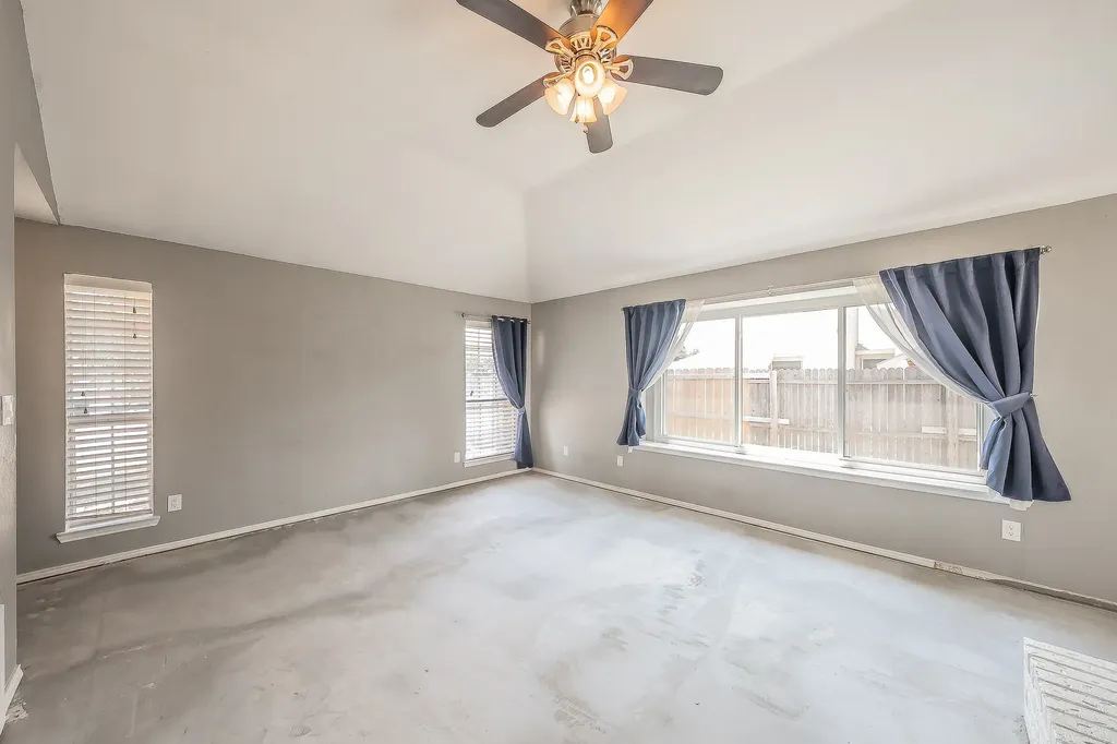 8505 Mystic Trail Fort Worth TX 76118