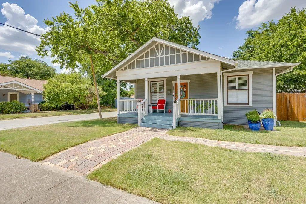 1126 Hawthorne Avenue Fort Worth TX 76110