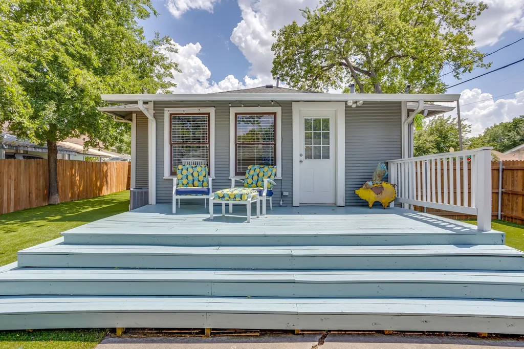 1126 Hawthorne Avenue Fort Worth TX 76110