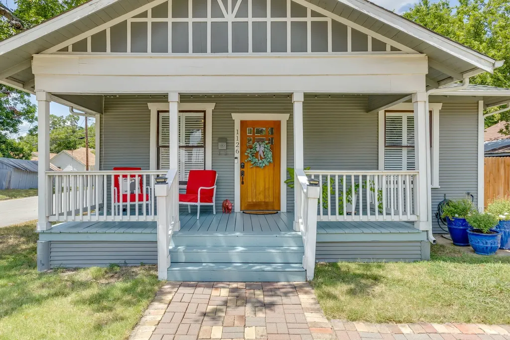 1126 Hawthorne Avenue Fort Worth TX 76110