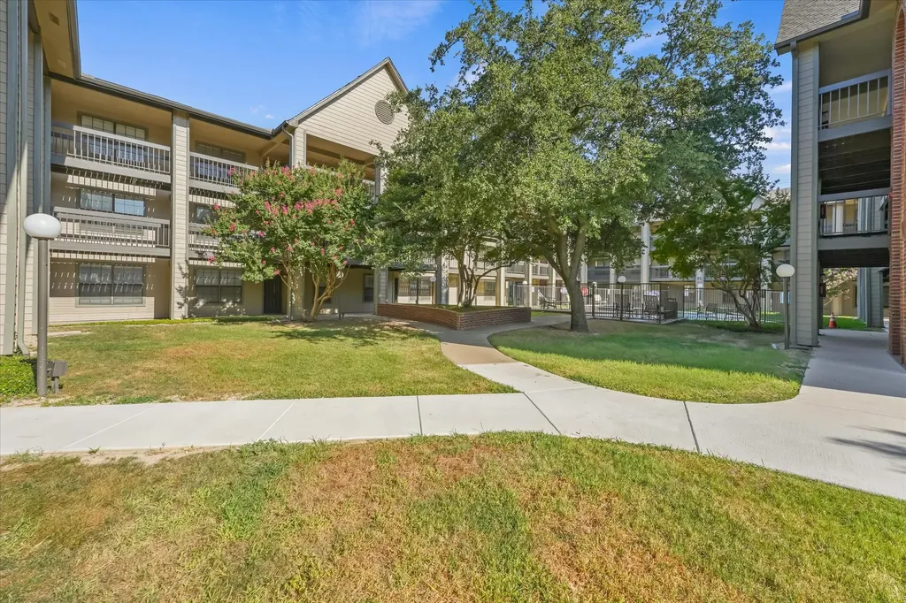 218 N Texas Boulevard Denton TX 76201