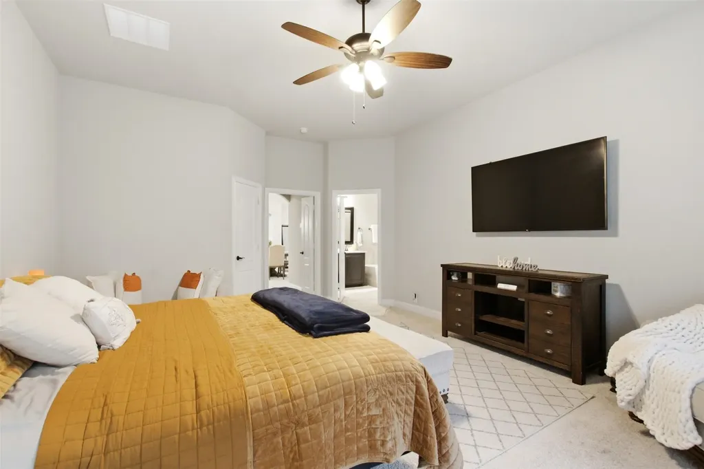 540 Ramon Street Burleson TX 76028