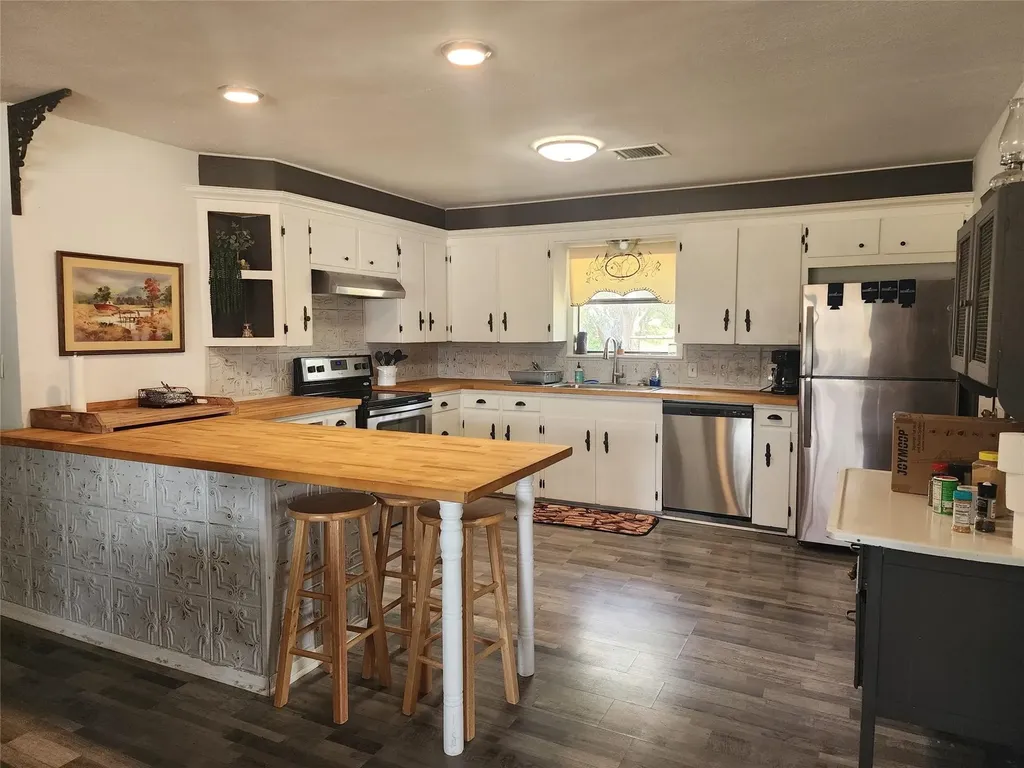 4030 Highway 2247 Comanche TX 76442
