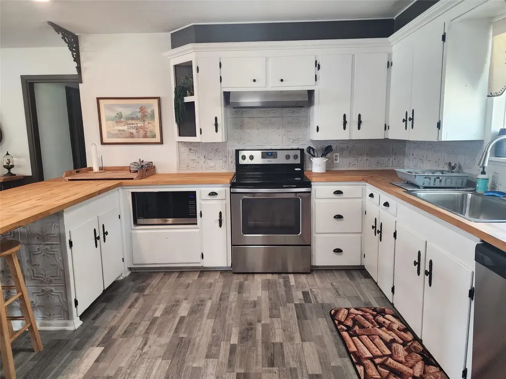 4030 Highway 2247 Comanche TX 76442