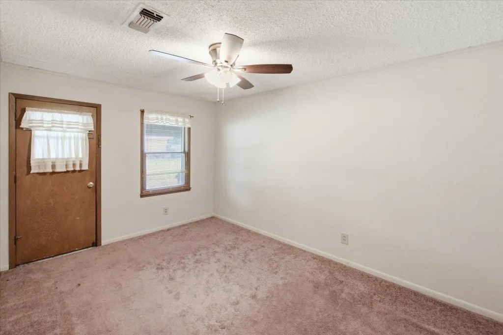 156 Bowie Mcgregor TX 76657