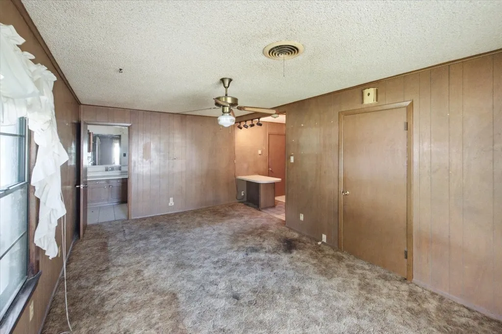 156 Bowie Mcgregor TX 76657
