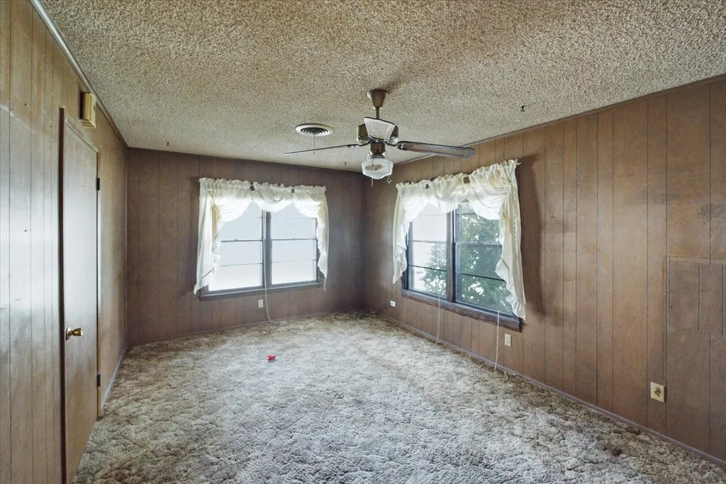 156 Bowie Mcgregor TX 76657