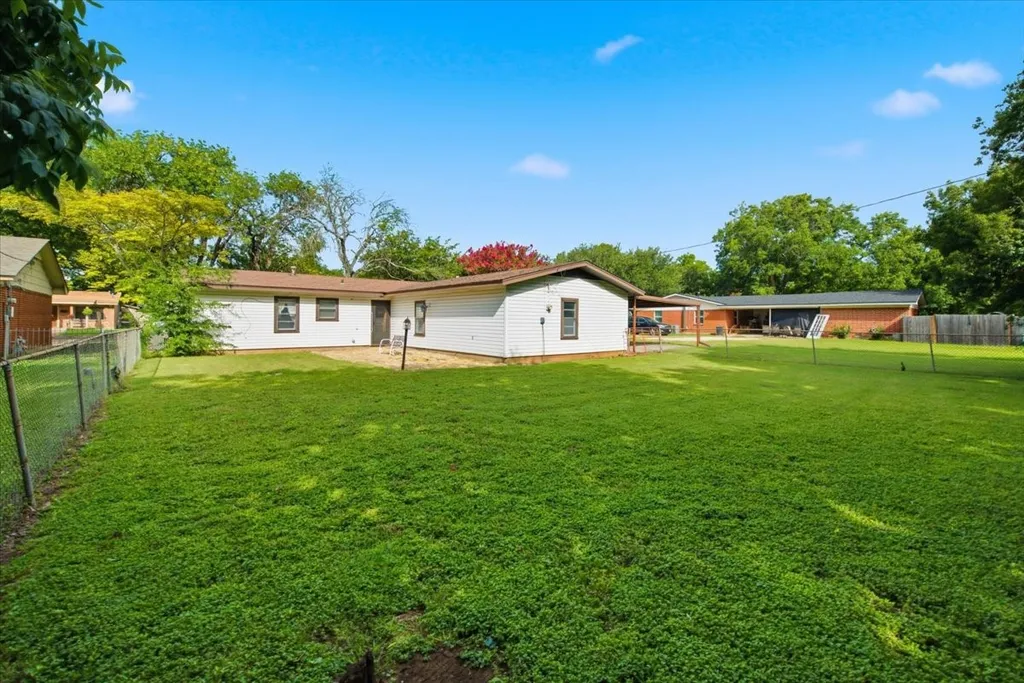 156 Bowie Mcgregor TX 76657