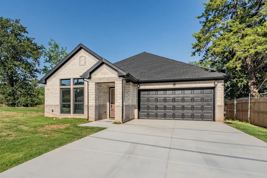 1507 Langston Street Fort Worth TX 76105