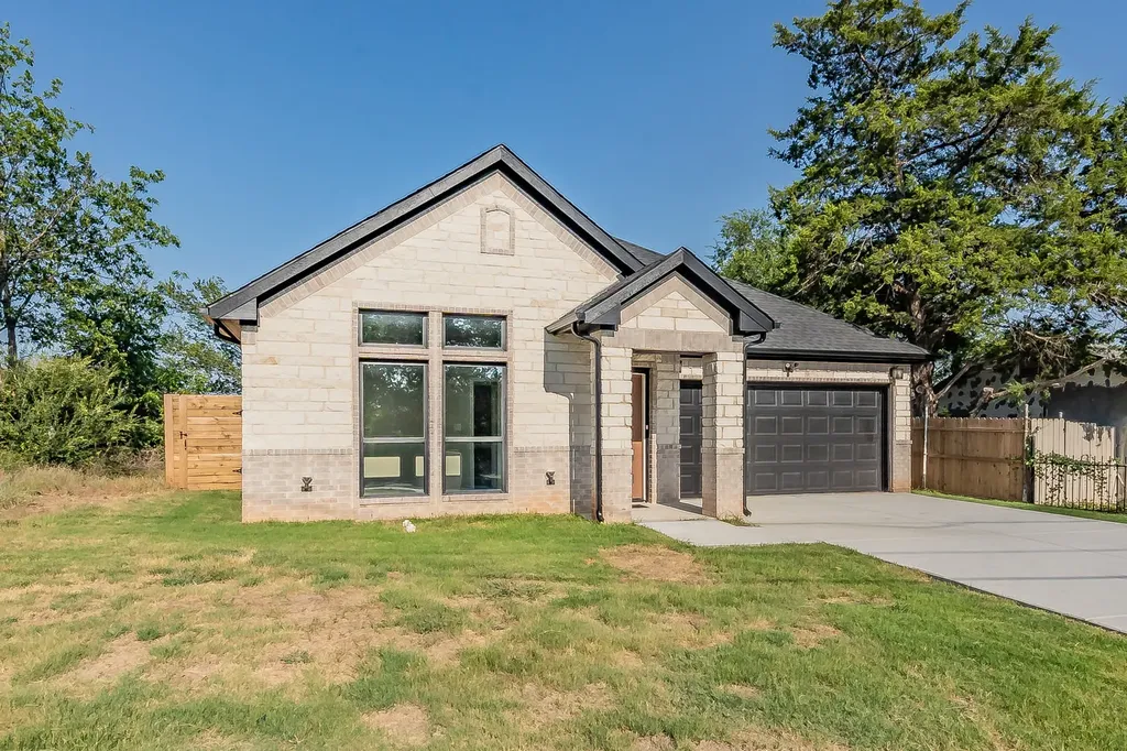 1507 Langston Street Fort Worth TX 76105