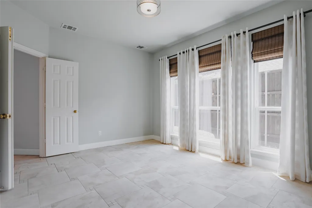 3915 Compton Drive Richardson TX 75082