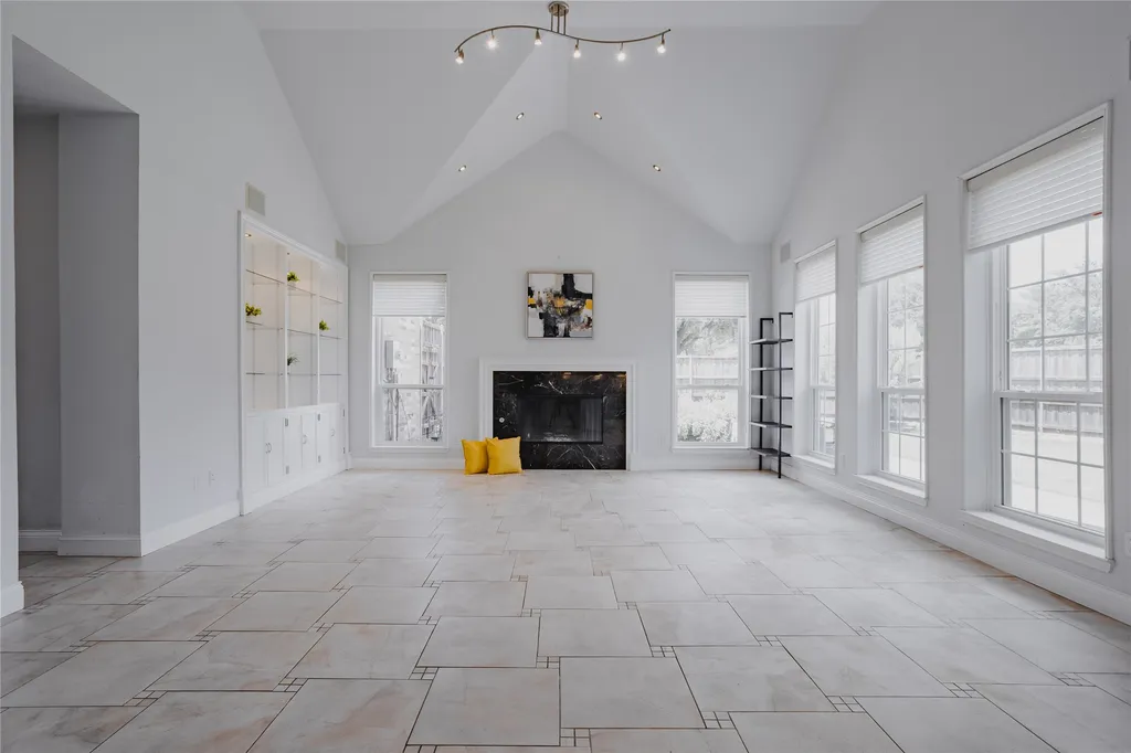 3915 Compton Drive Richardson TX 75082