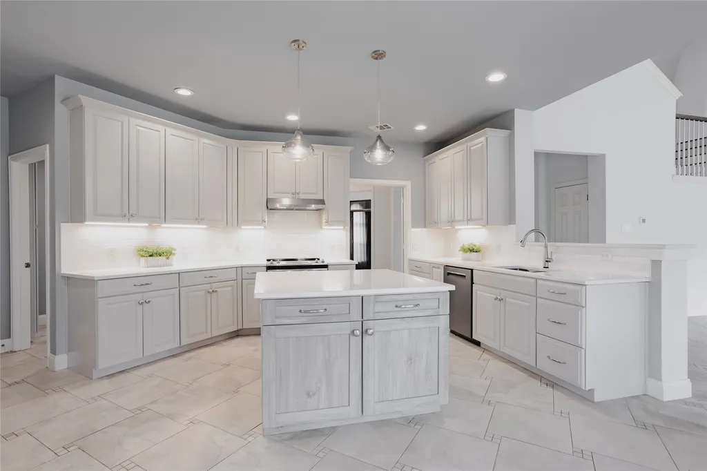 3915 Compton Drive Richardson TX 75082
