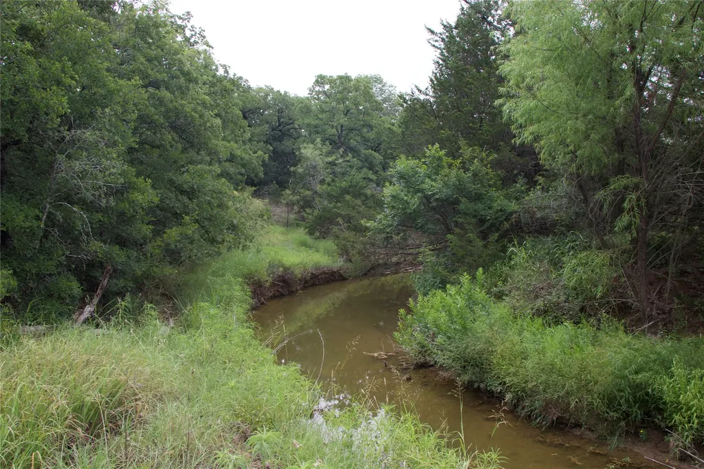 1309 County Road 1895 Sunset TX 76270