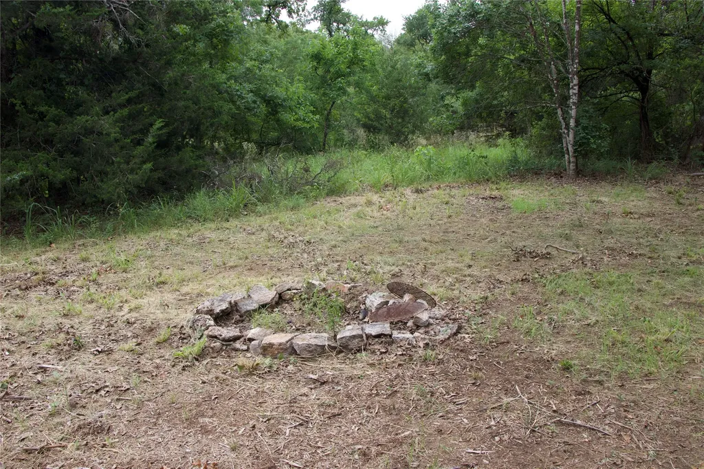 1309 County Road 1895 Sunset TX 76270