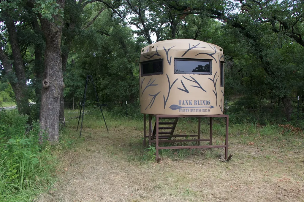 1309 County Road 1895 Sunset TX 76270