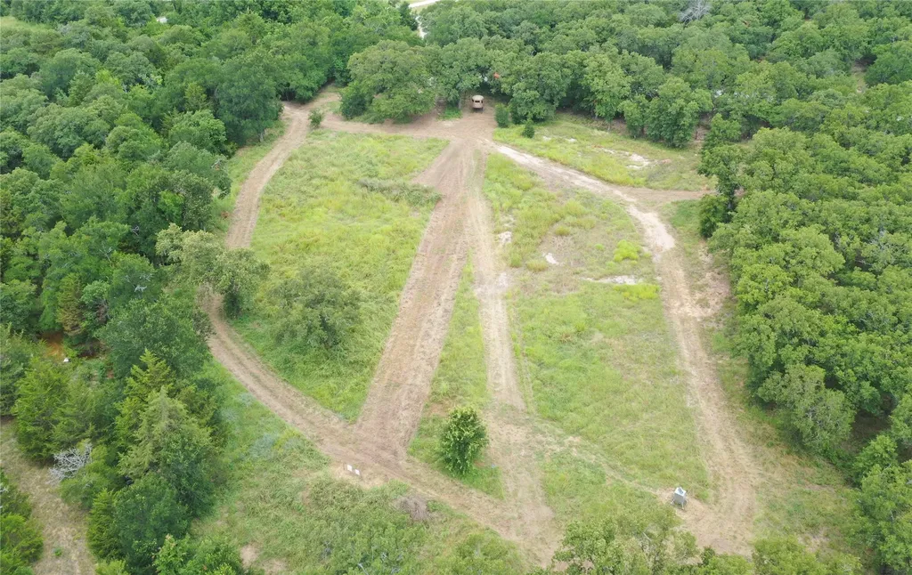 1309 County Road 1895 Sunset TX 76270