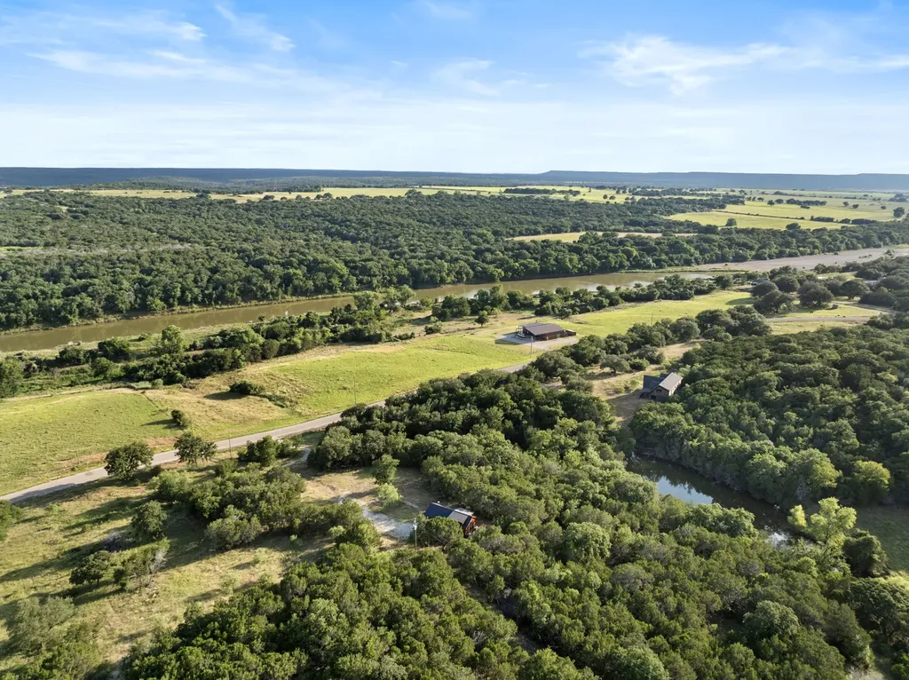 2134 River Shoals Road Mineral Wells TX 76067