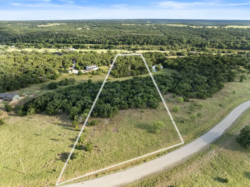 2134 River Shoals Road Mineral Wells TX 76067