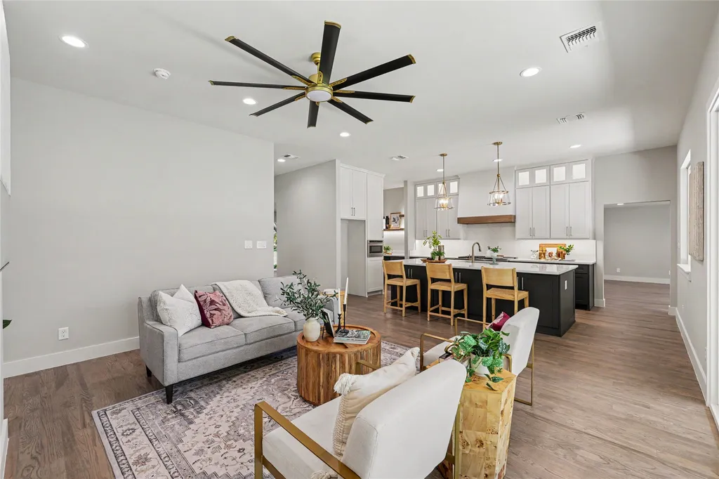 14018 Tanglewood Drive Farmers Branch TX 75234