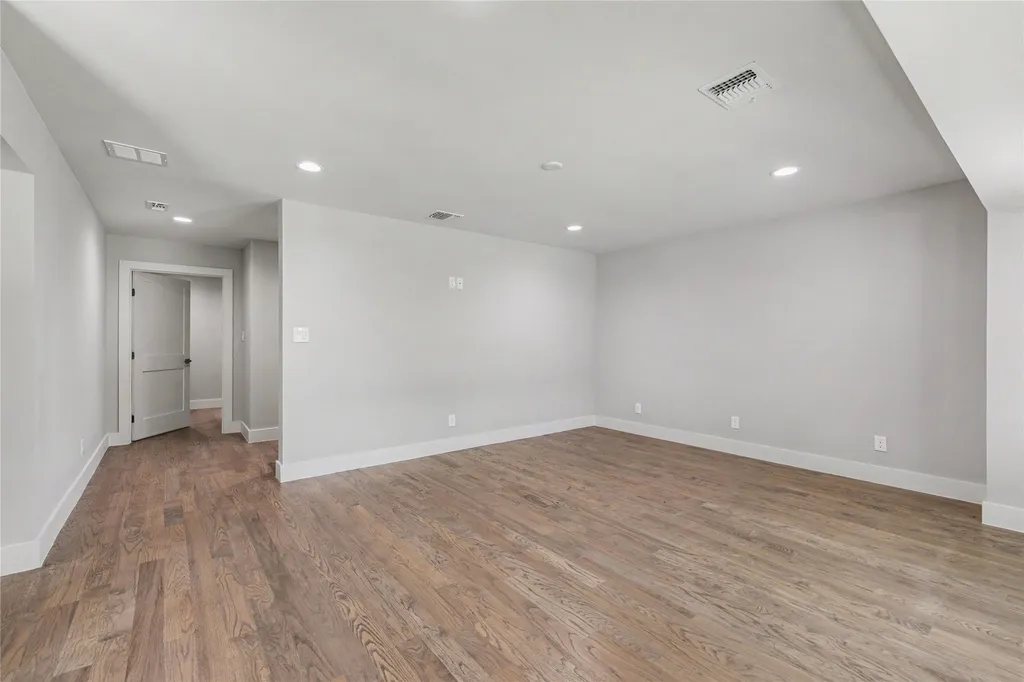 14018 Tanglewood Drive Farmers Branch TX 75234