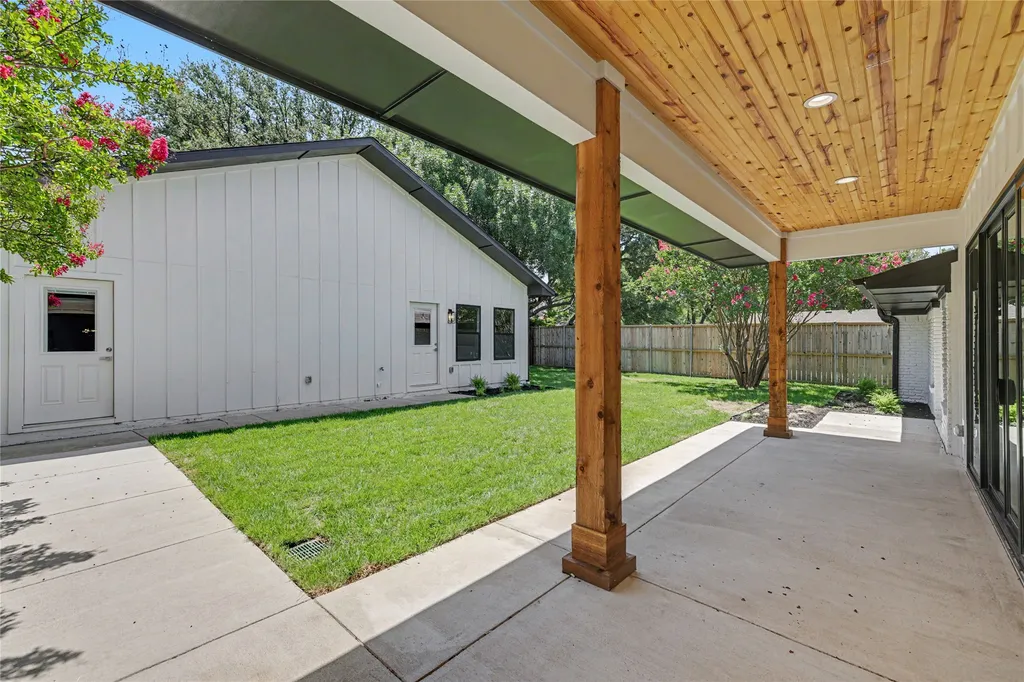 14018 Tanglewood Drive Farmers Branch TX 75234