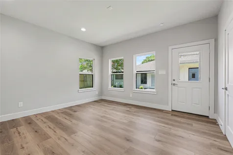 14018 Tanglewood Drive Farmers Branch TX 75234