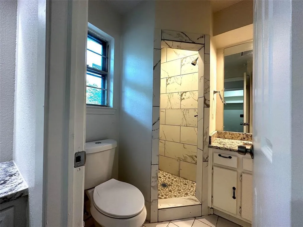 618 Brook Valley Lane Dallas TX 75232