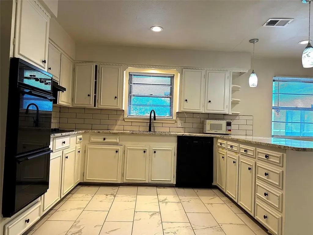 618 Brook Valley Lane Dallas TX 75232