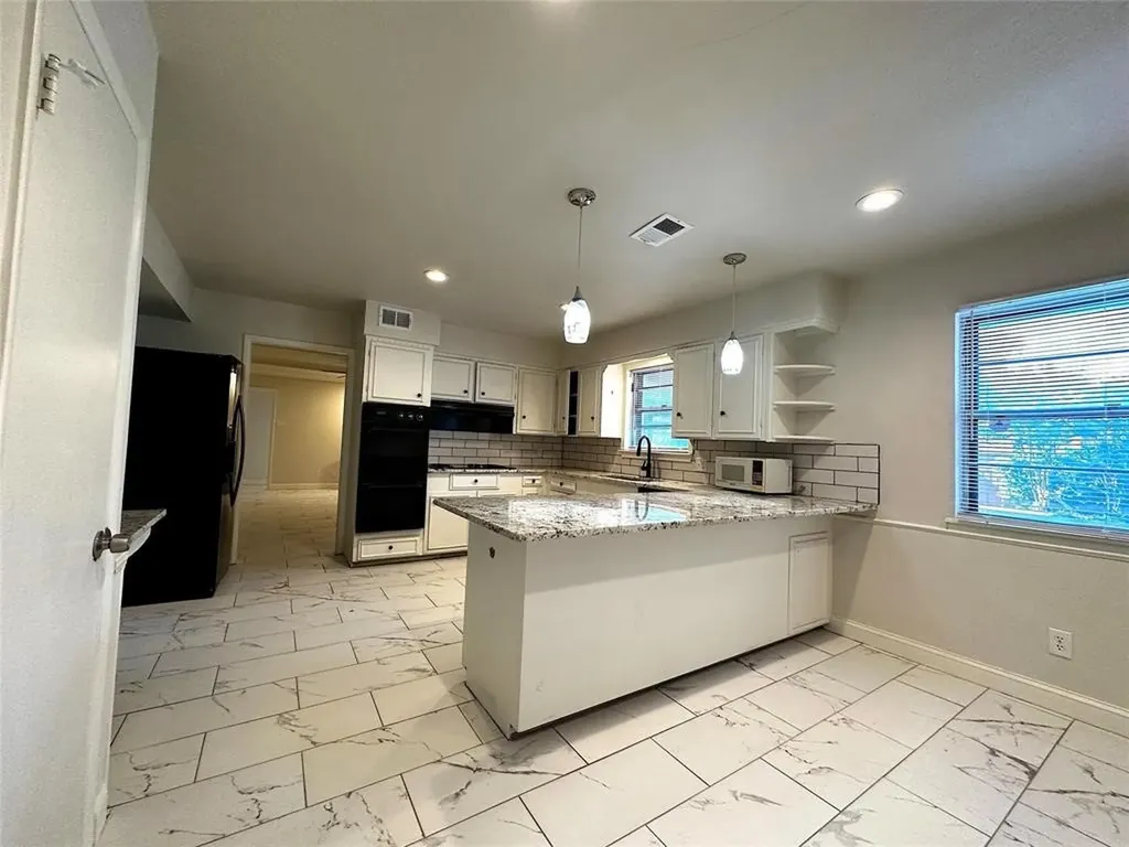 618 Brook Valley Lane Dallas TX 75232