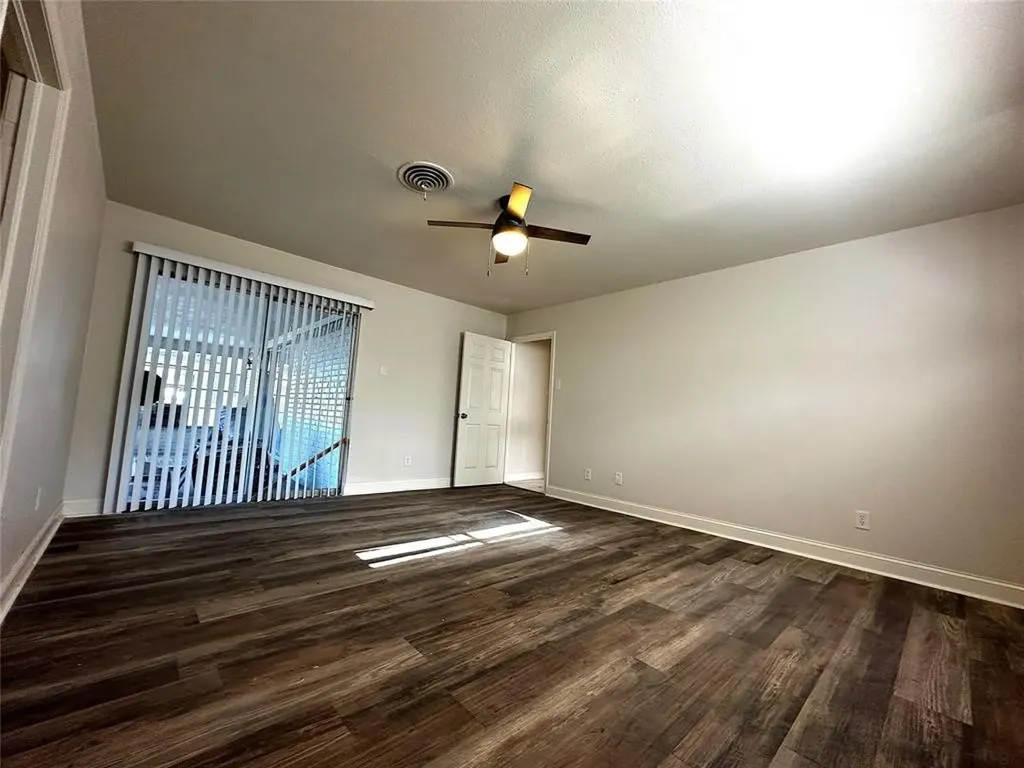 618 Brook Valley Lane Dallas TX 75232