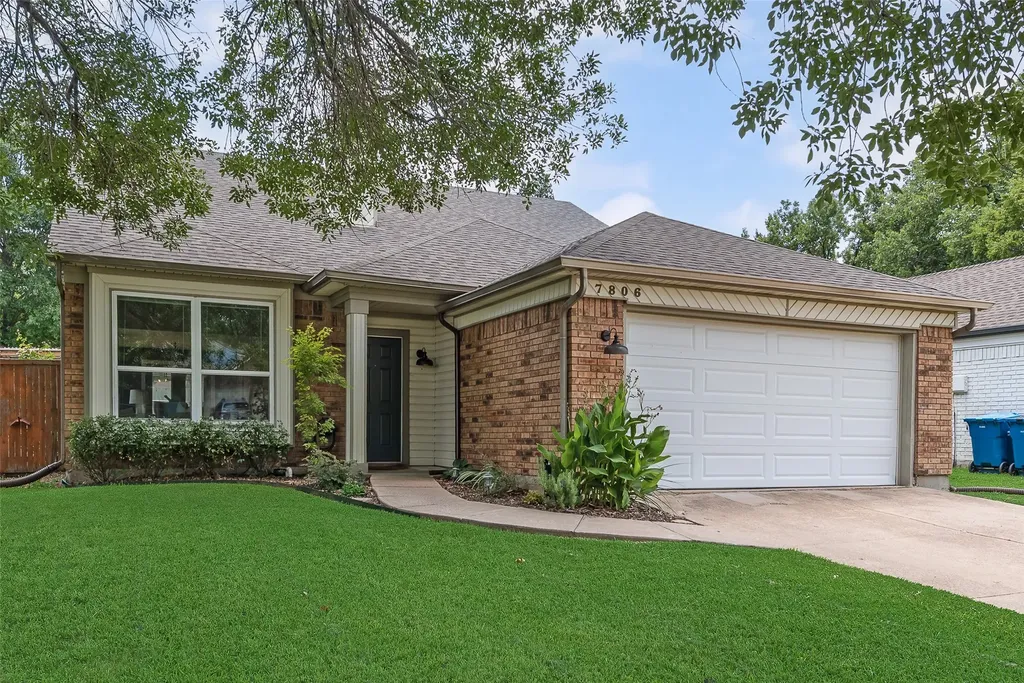 7806 Park Lane Rowlett TX 75089