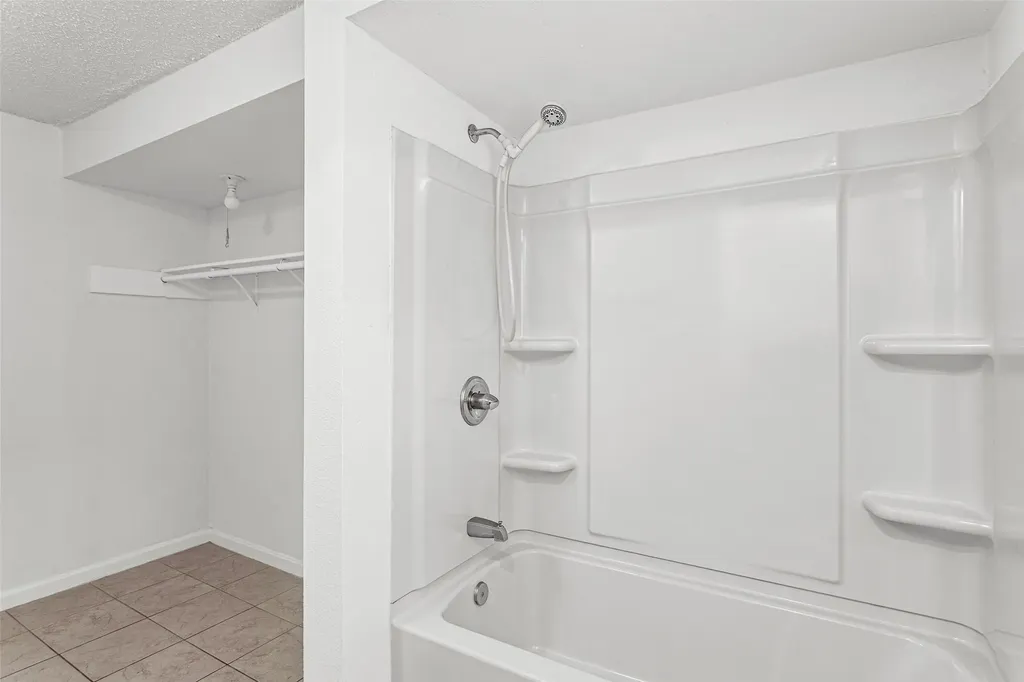 529 Georgetown Drive Everman TX 76140