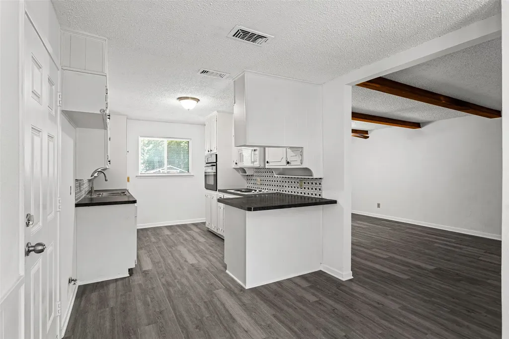 529 Georgetown Drive Everman TX 76140