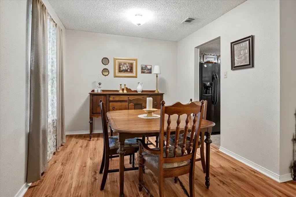 2022 Huntington Drive Grand Prairie TX 75051