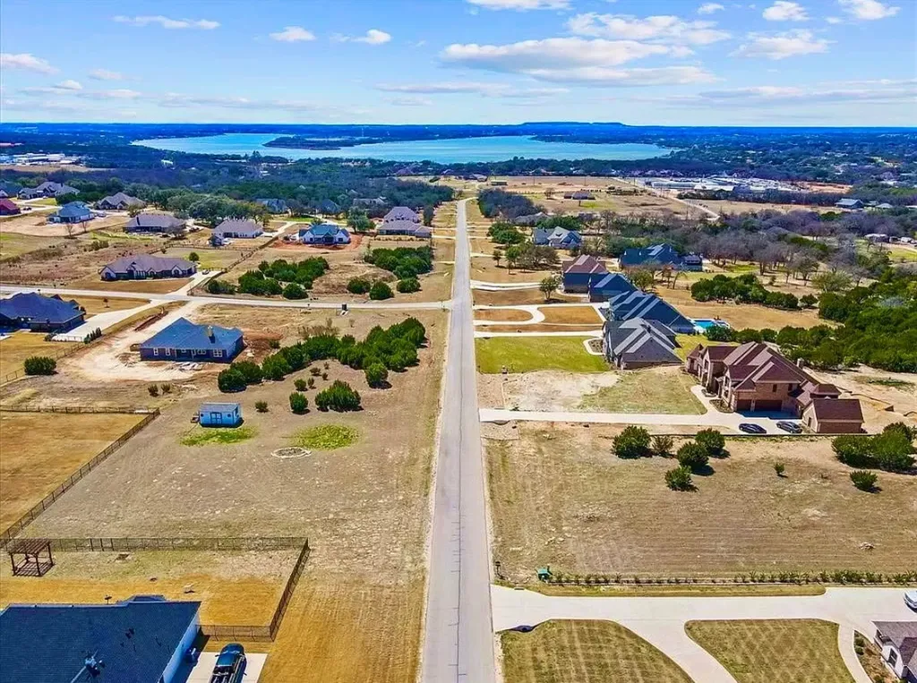 7076 Heathington Boulevard Granbury TX 76049