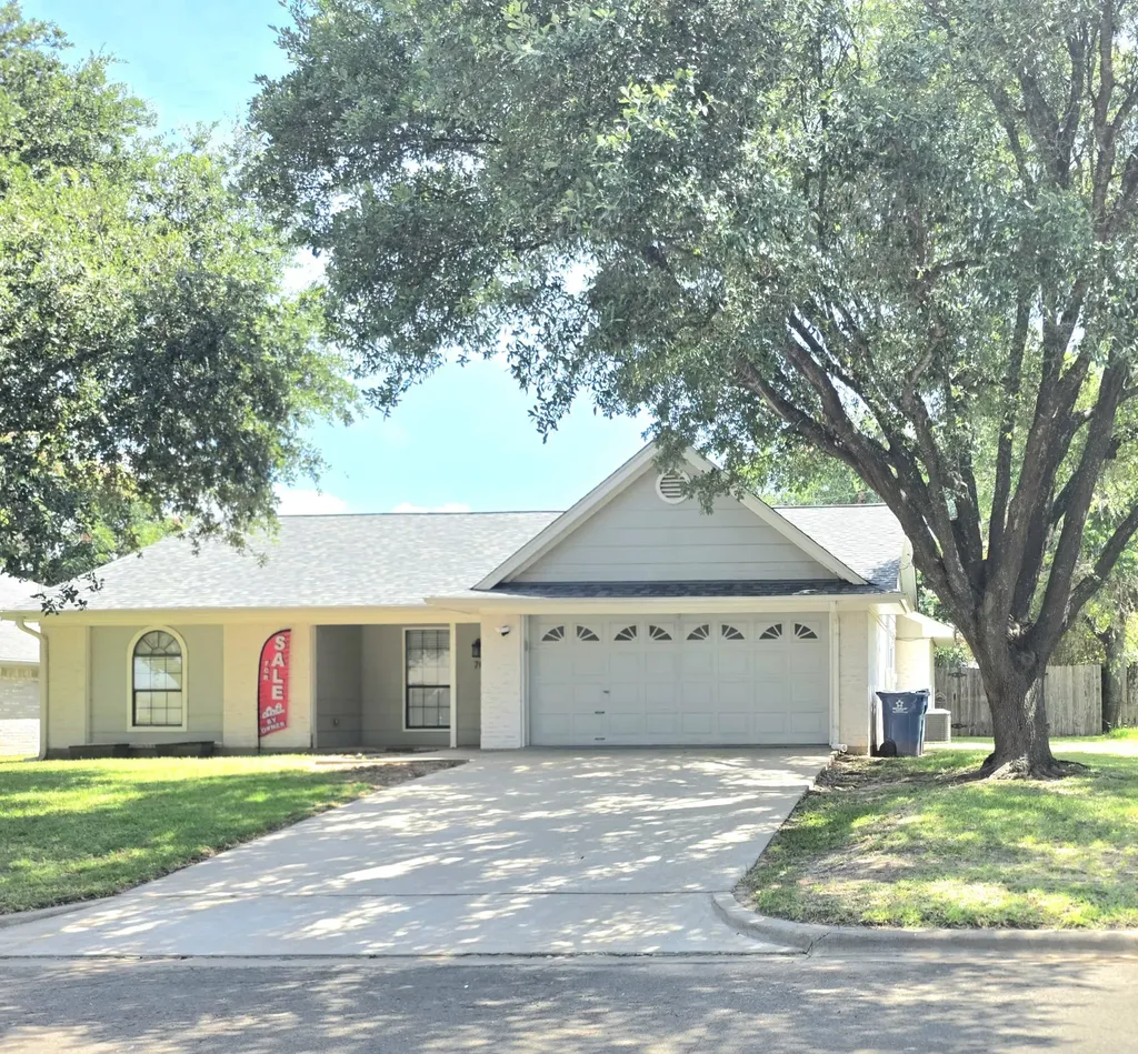703 Aspen Incline Drive Hewitt TX 76643