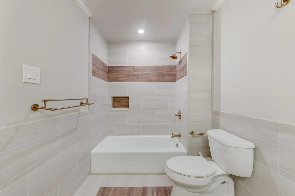 6902 Deloache Avenue Dallas TX 75225