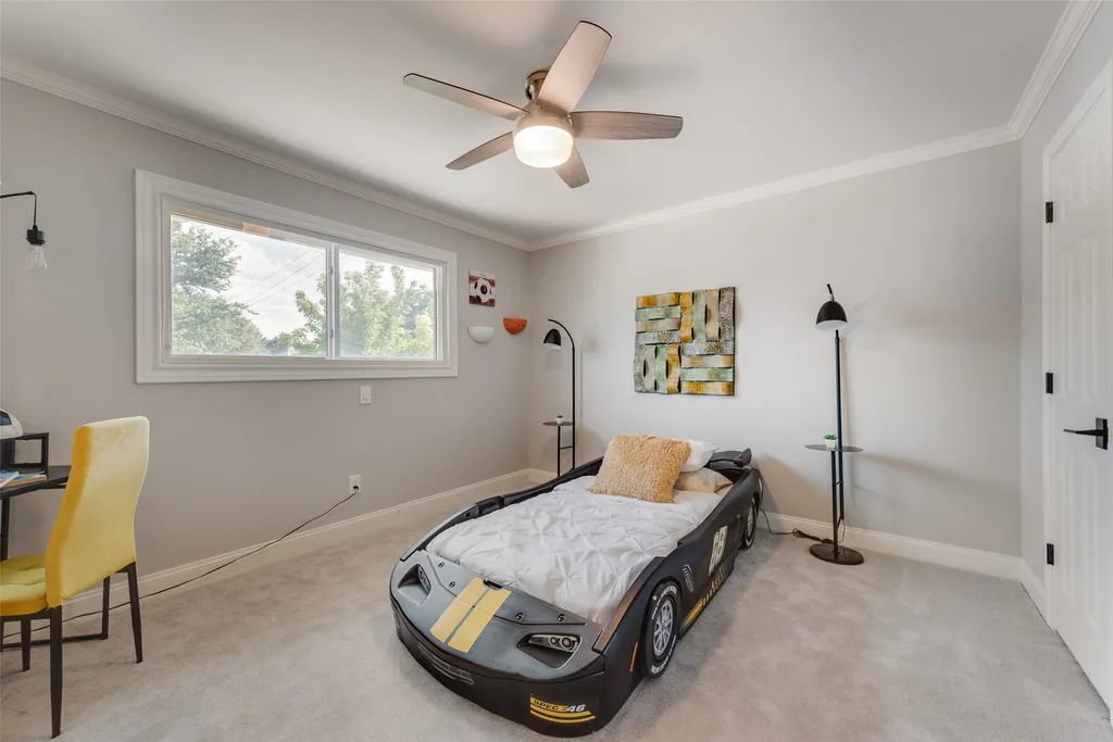 6902 Deloache Avenue Dallas TX 75225