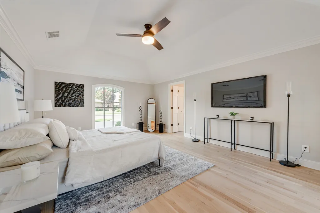 6902 Deloache Avenue Dallas TX 75225