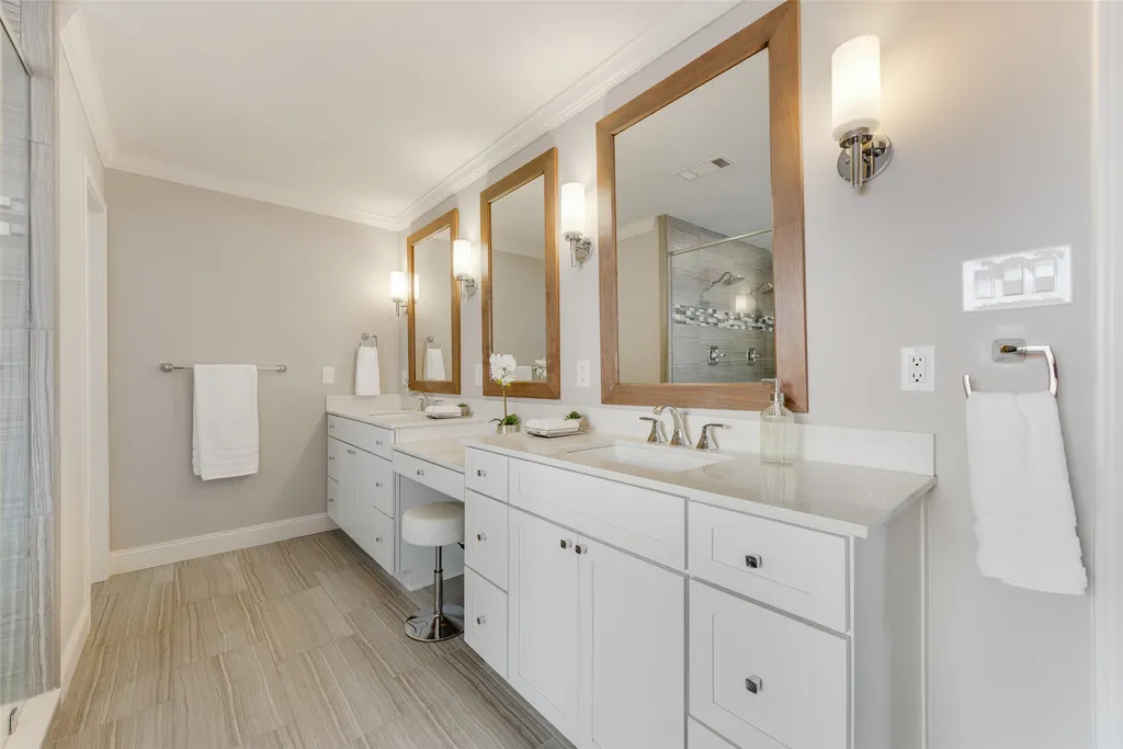 6902 Deloache Avenue Dallas TX 75225