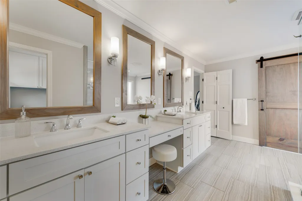 6902 Deloache Avenue Dallas TX 75225