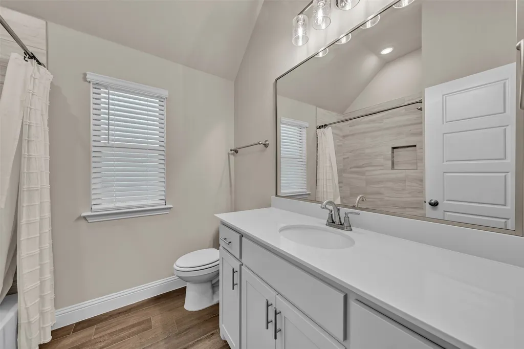 250 Red Top Road Poolville TX 76487
