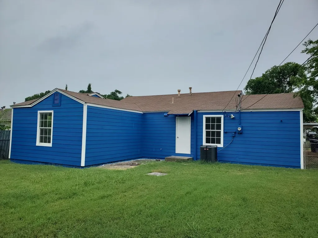 3221 Schieffer Avenue Fort Worth TX 76110