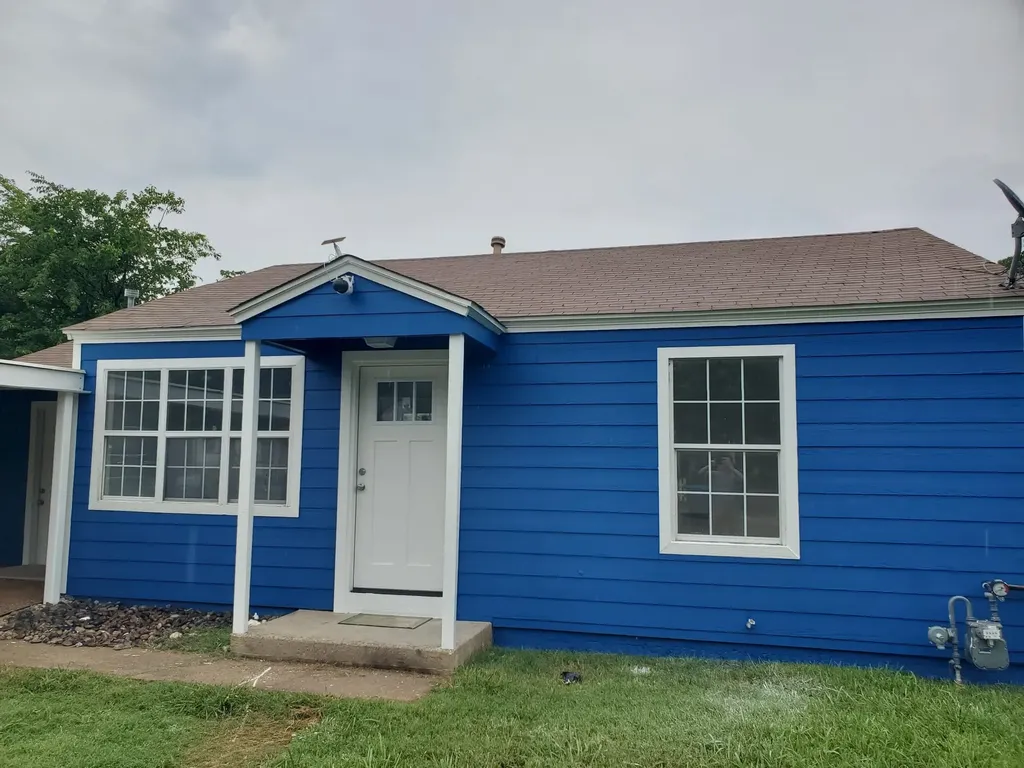 3221 Schieffer Avenue Fort Worth TX 76110