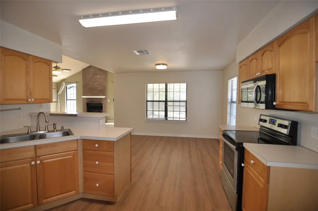 1805 Sharon Drive Corinth TX 76210